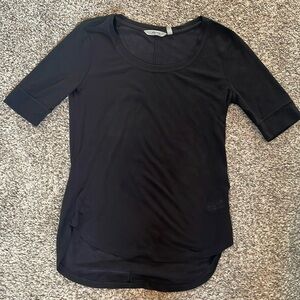 Athleta Work Out Top.  Size small.